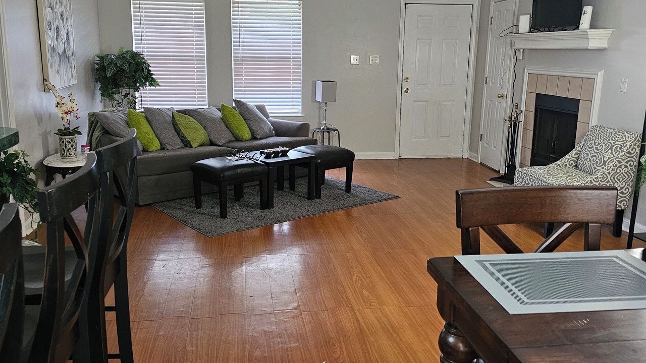 Photo of Livingroom in Mason