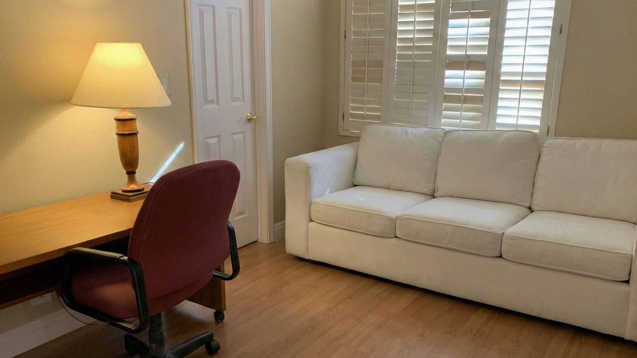 Photo of Livingroom in Desert Shores