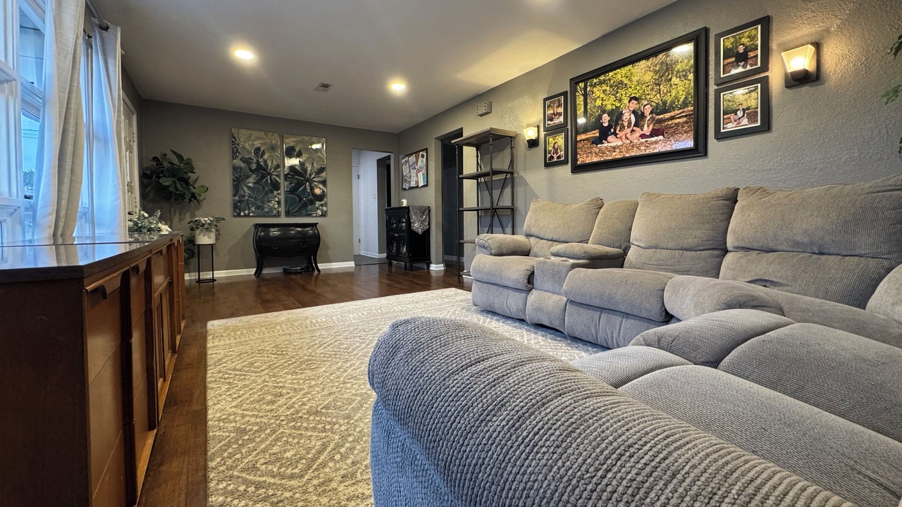 Photo of Livingroom in Quincy