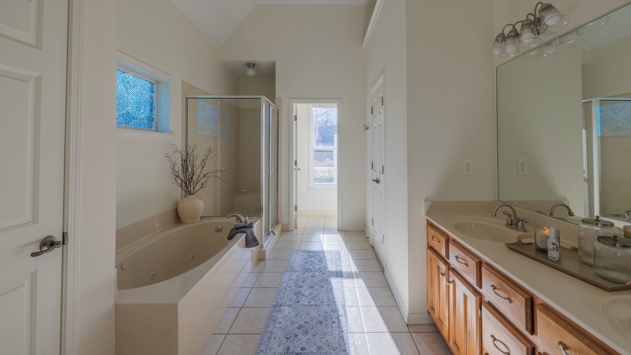 Photo of Bathroom in Lakeland