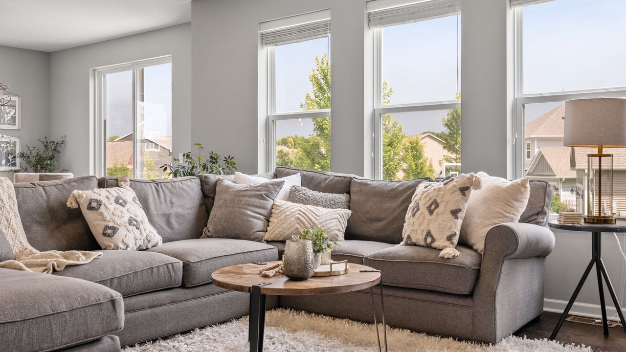 Photo of Livingroom in Eagan
