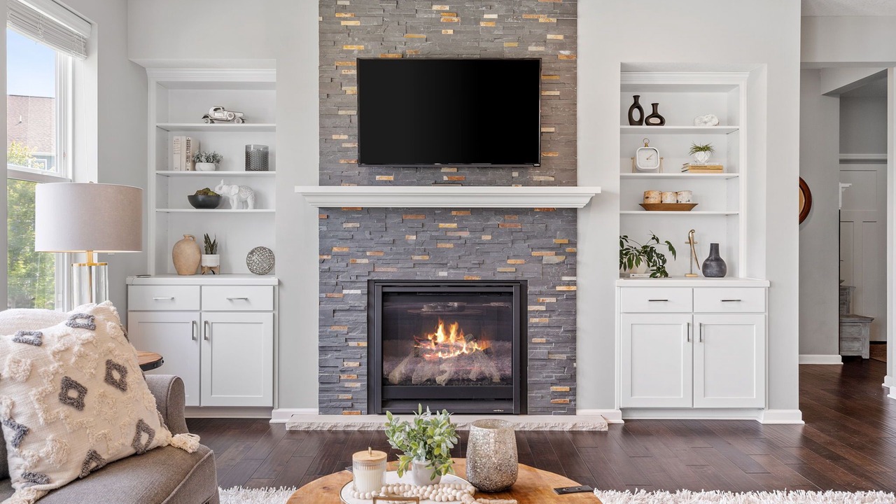 Photo of Livingroom in Eagan