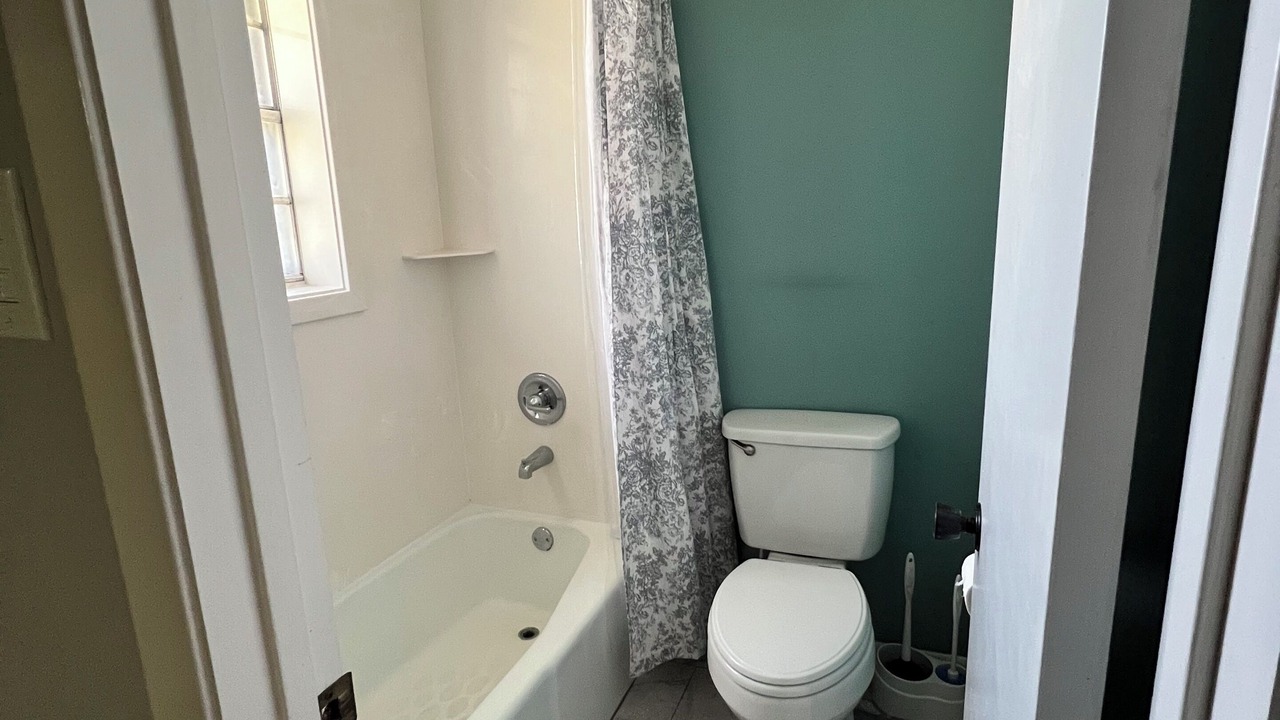 Photo of Bathroom in Alexandria