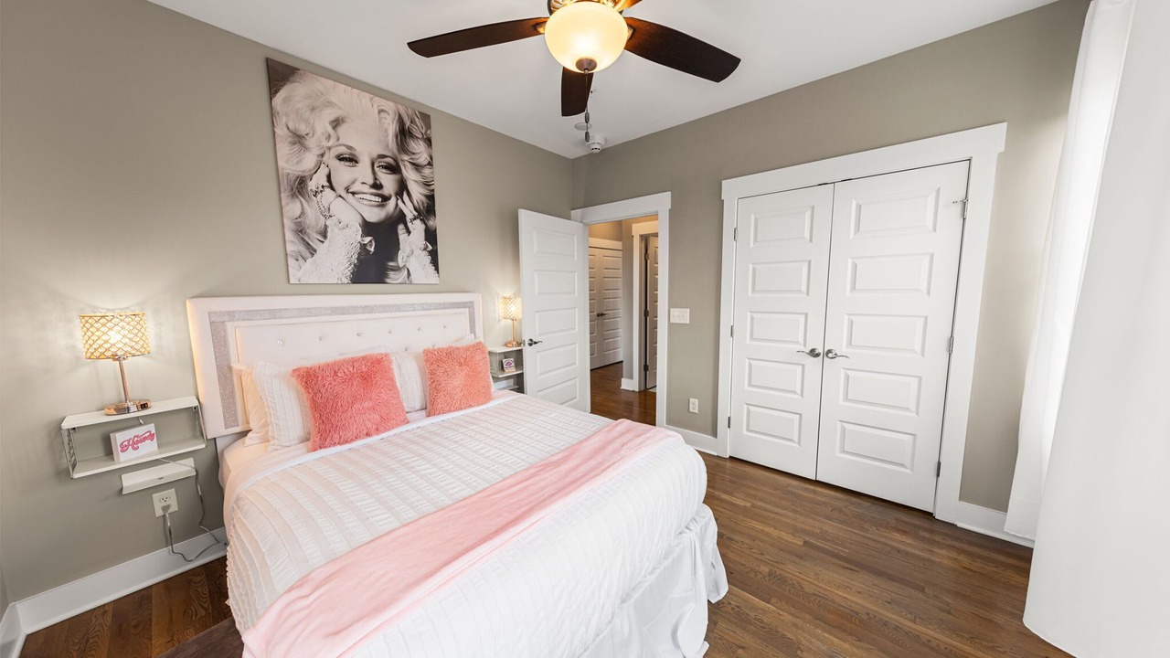 Photo of Bedroom in The Nations