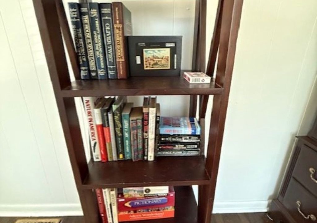 Photo of Bedroom in Roeland Park