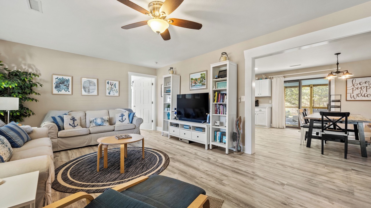 Photo of Livingroom in Buxton