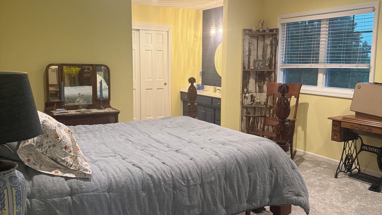 Photo of Bedroom in South Kansas City