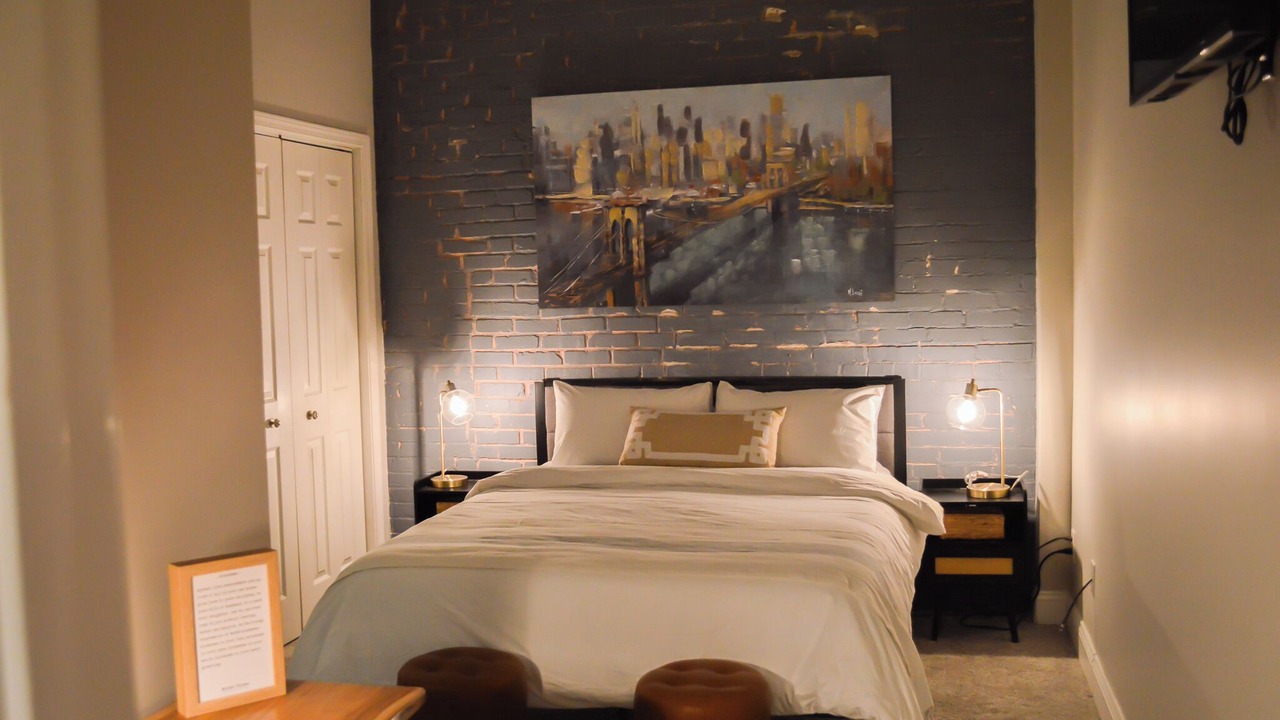 Photo of Bedroom in Evansville