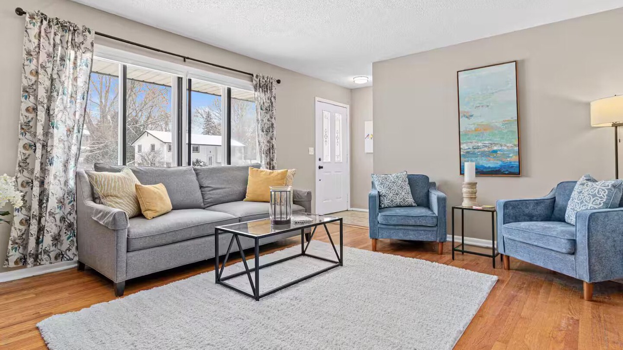 Photo of Livingroom in Roseville