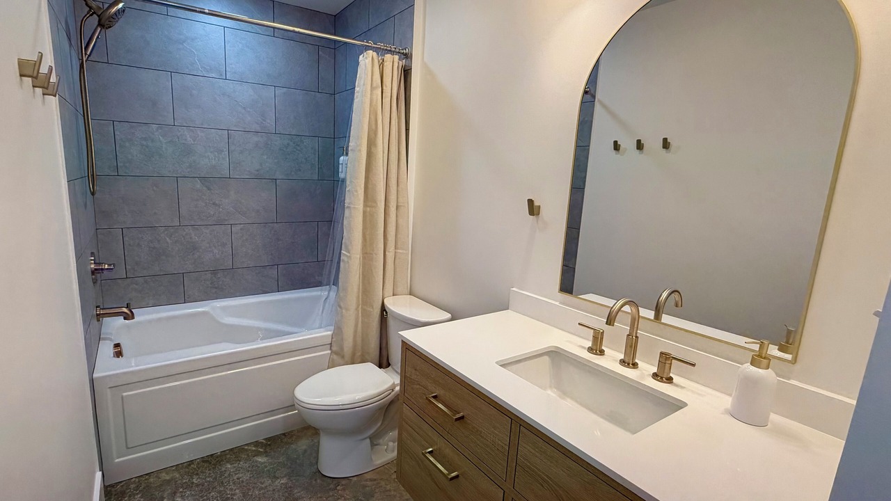 Photo of Bathroom in Cave City
