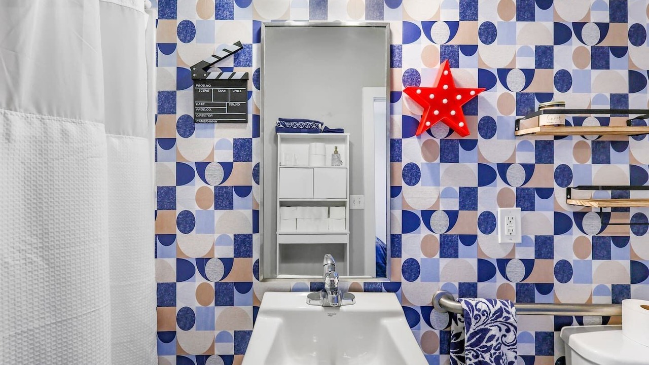 Photo of Bathroom in Salemtown