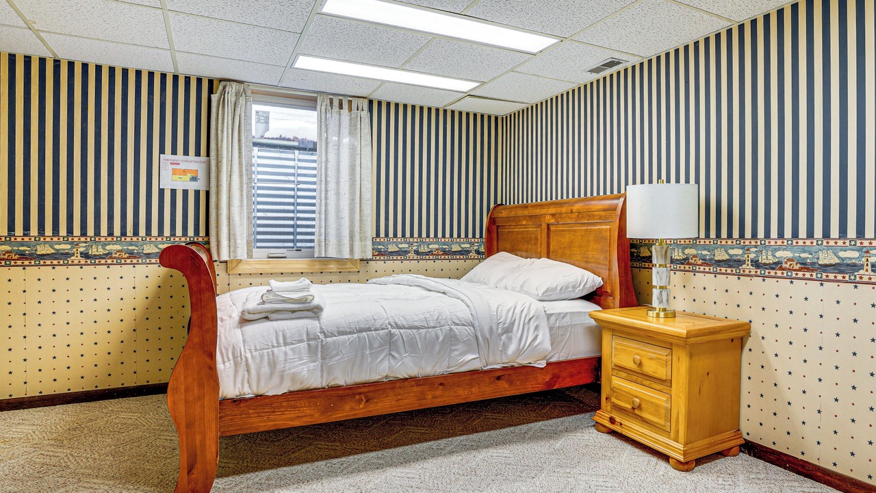 Photo of Bedroom in Cottage Grove
