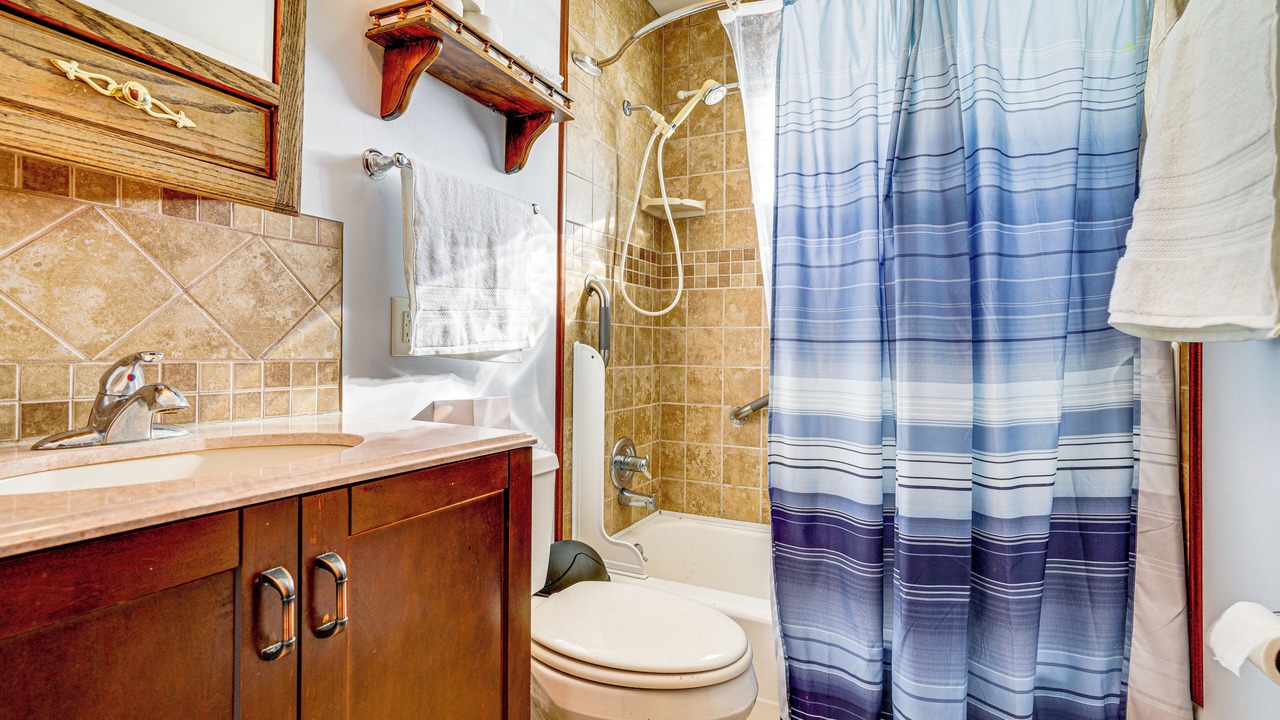Photo of Bathroom in Cottage Grove