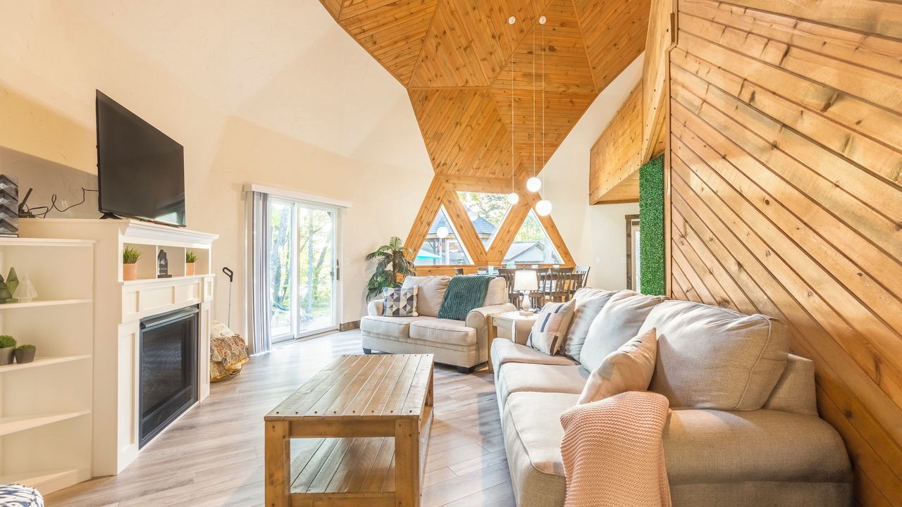 Photo of Livingroom in Holcombe