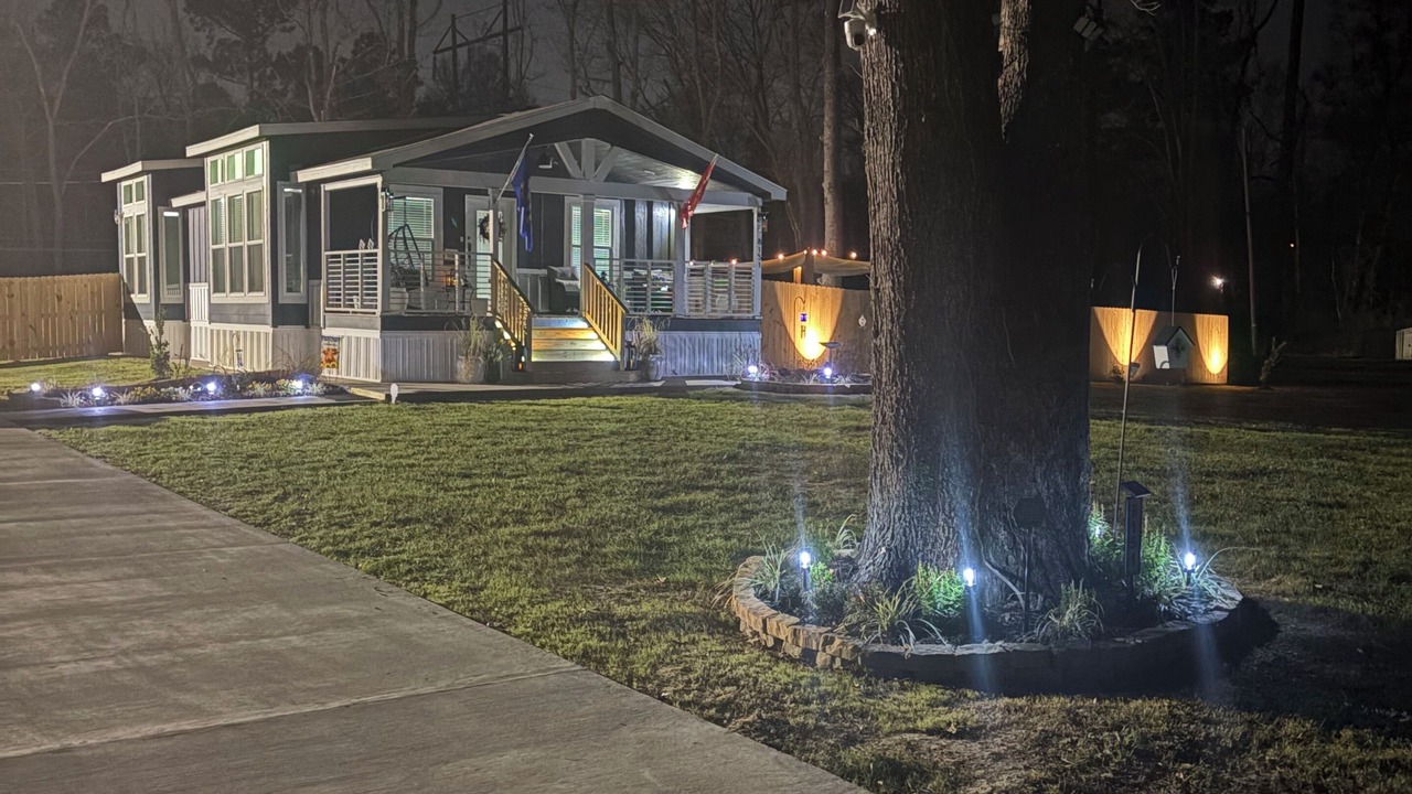 Photo of Outdoor in Central
