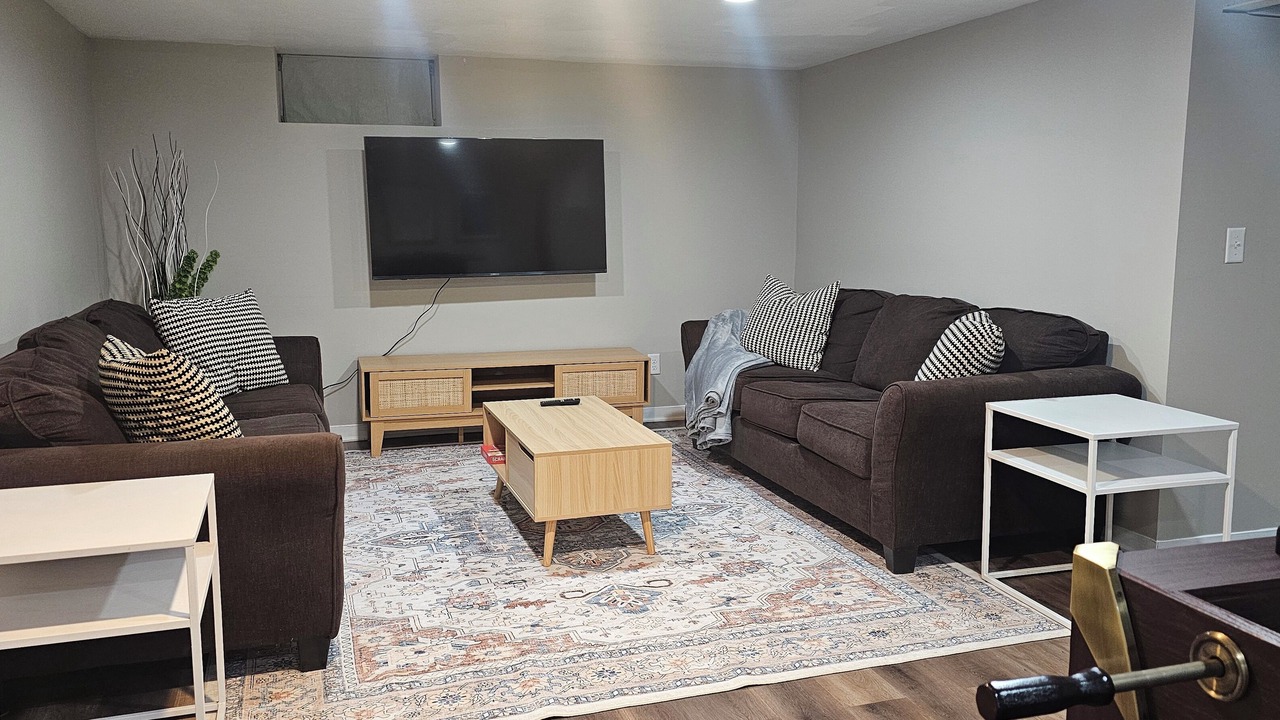 Photo of Livingroom in North End