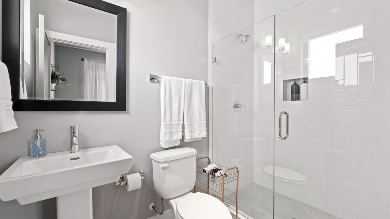Photo of Bathroom in Haynes Area