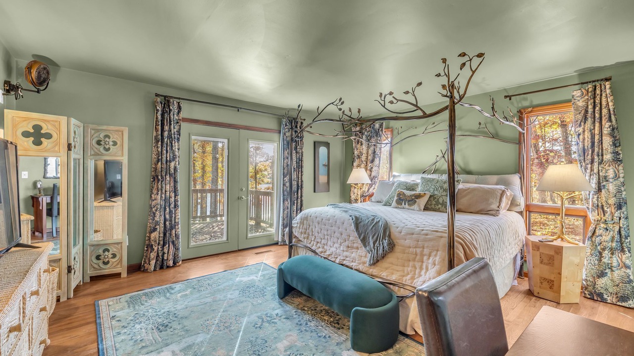 Photo of Bedroom in Coalmont