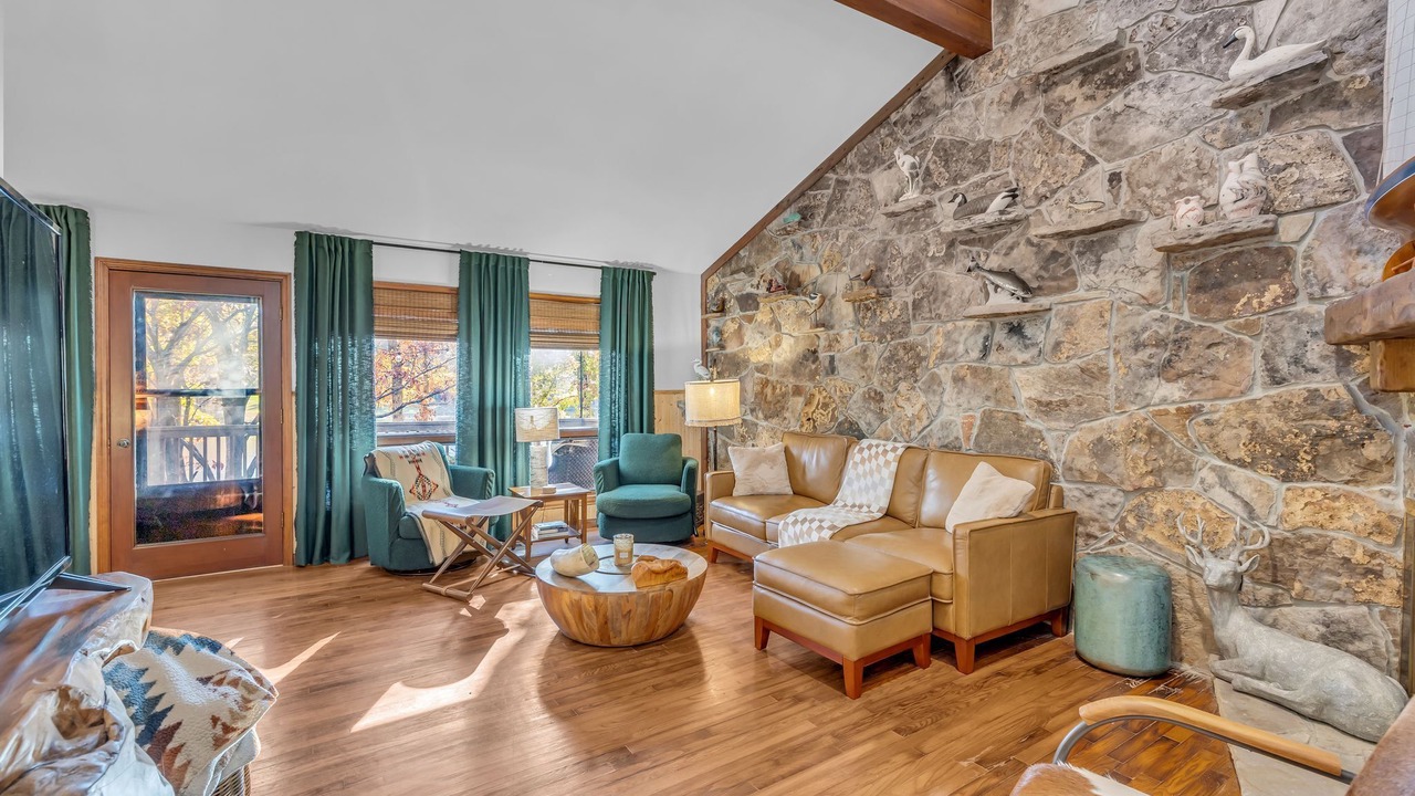 Photo of Livingroom in Coalmont