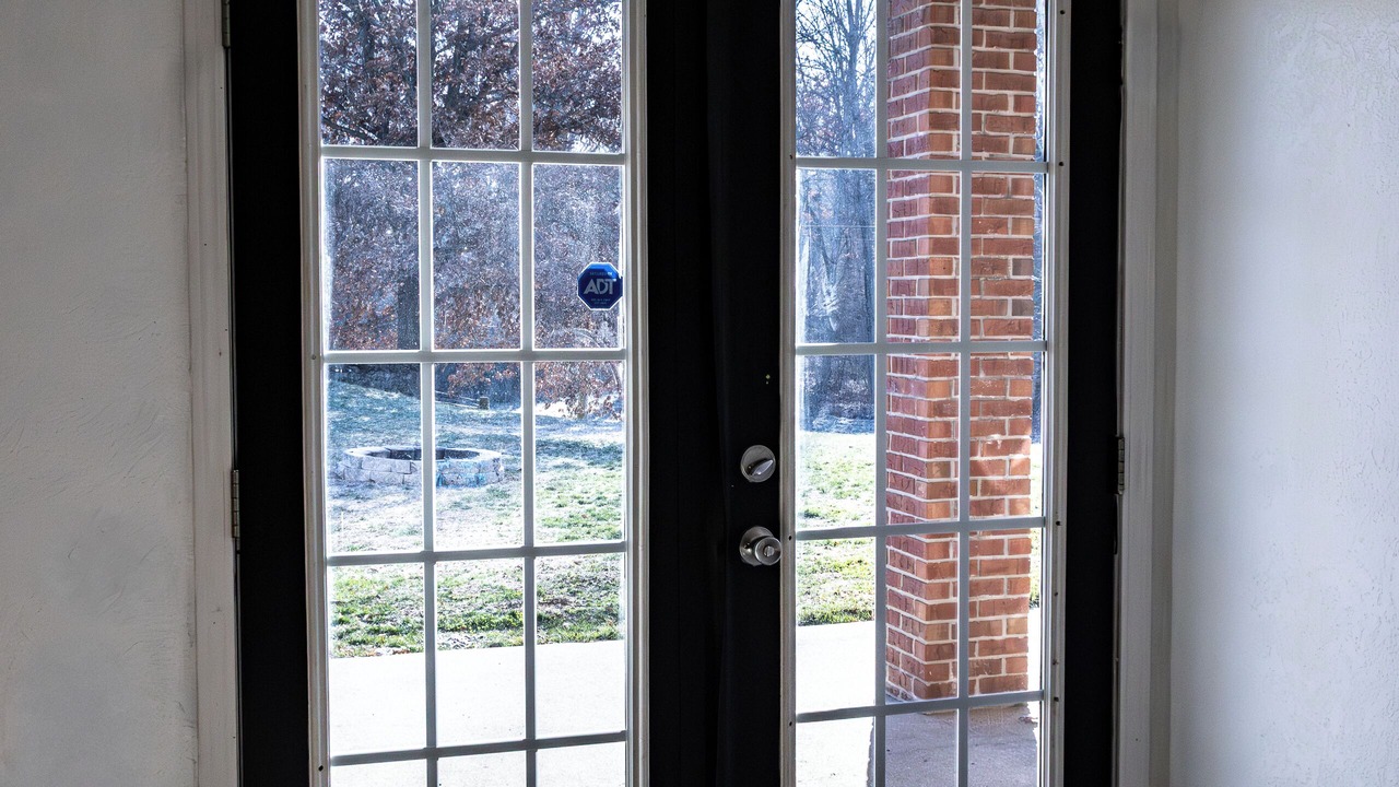Photo of Others in Huron