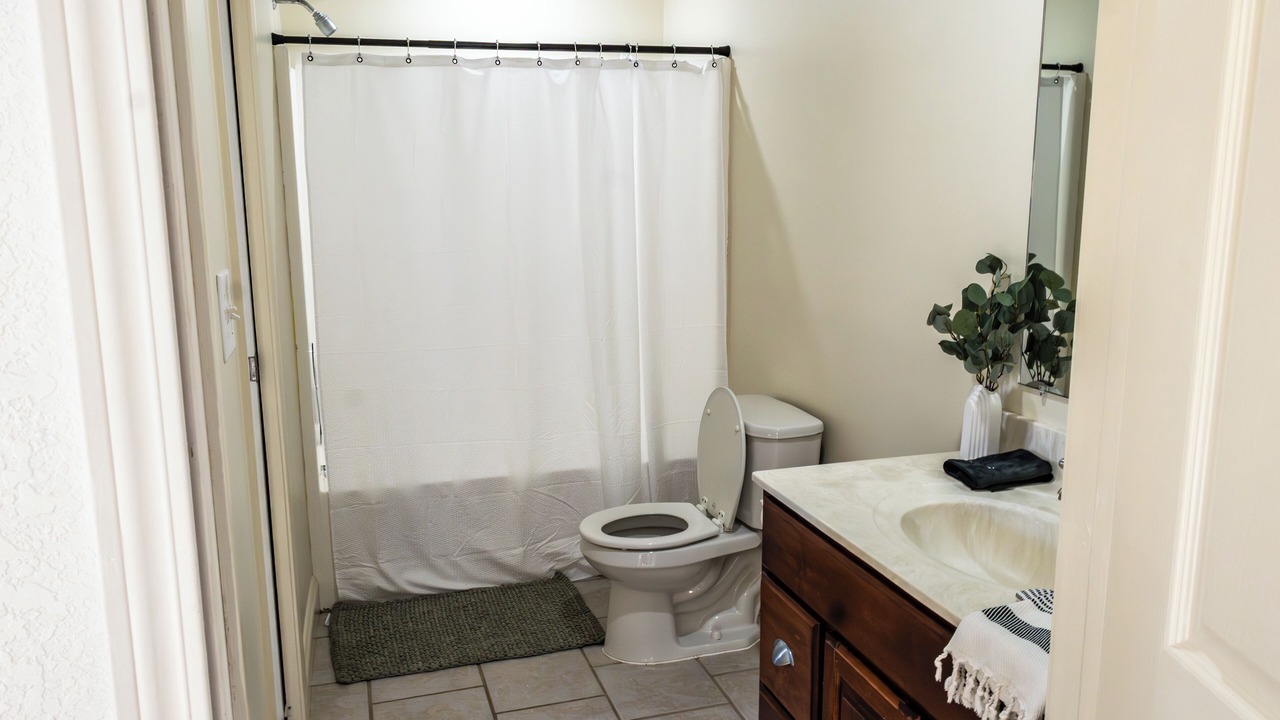 Photo of Bathroom in Huron