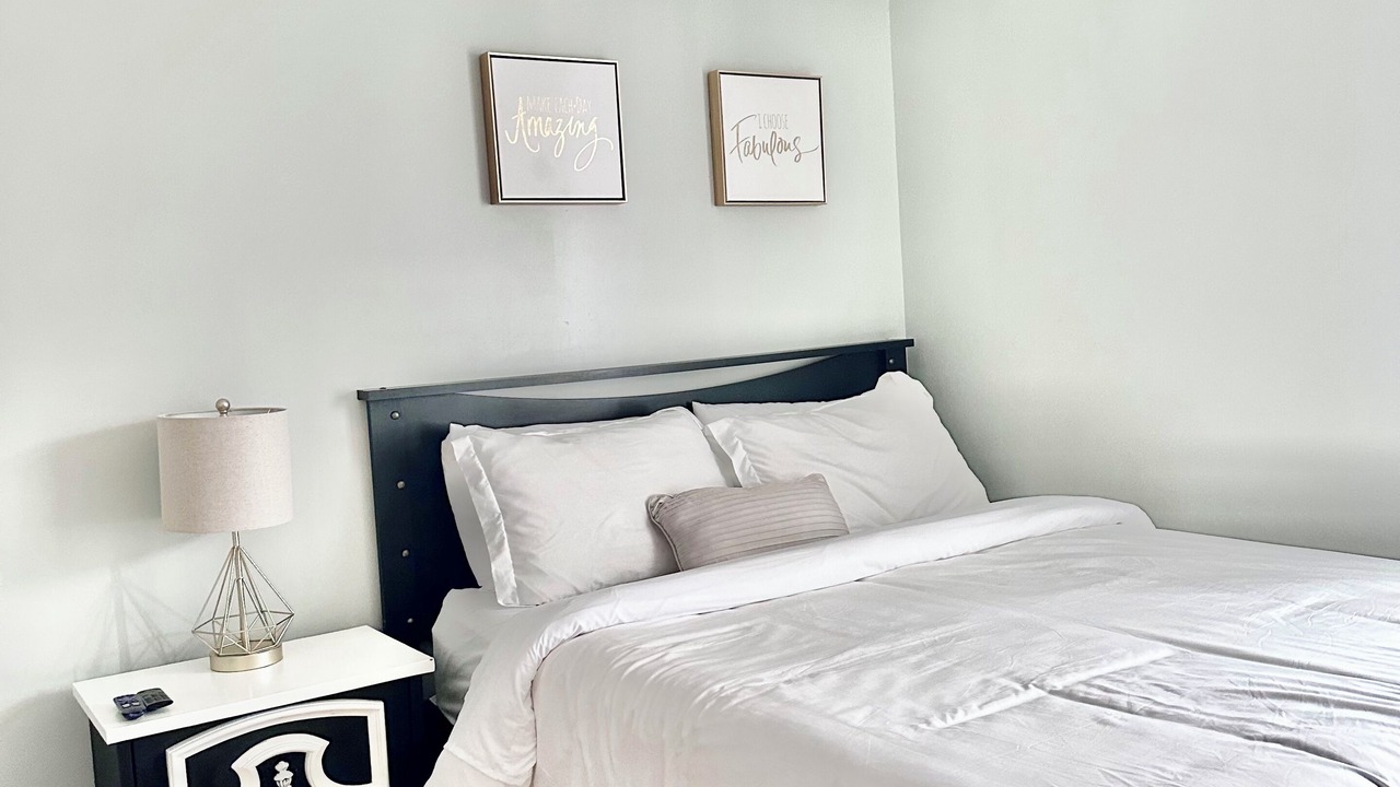 Photo of Bedroom in Ashley Oaks