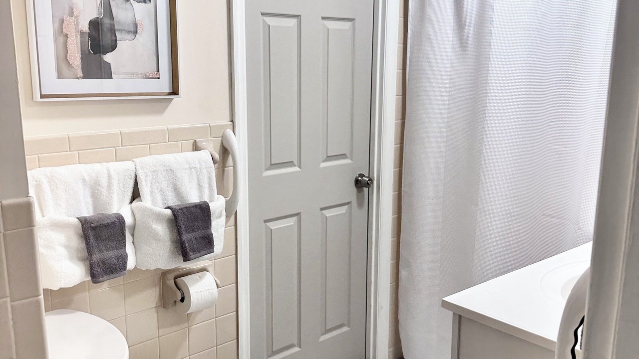 Photo of Bathroom in Ashley Oaks