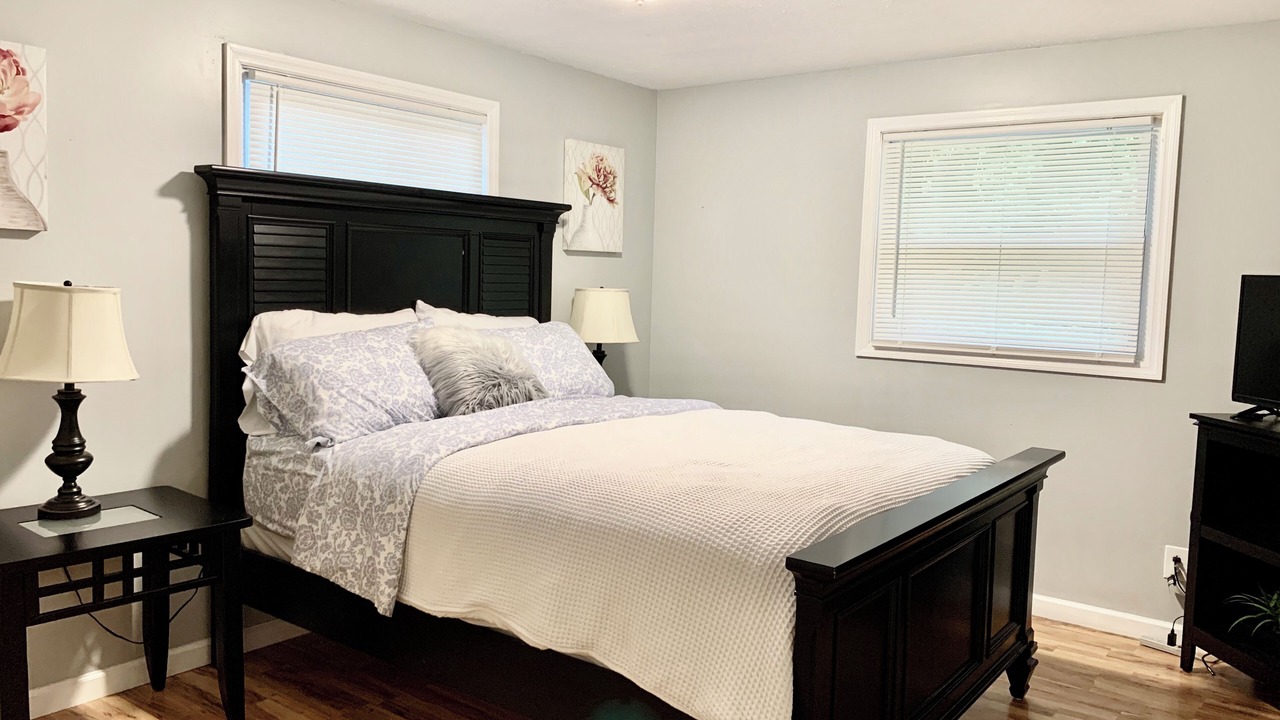 Photo of Bedroom in Ashley Oaks