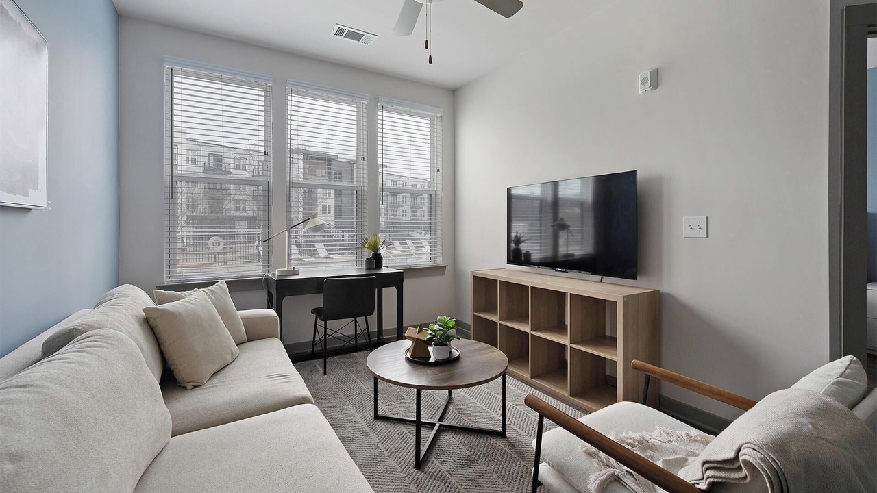 Photo of Livingroom in Hurwood Heights