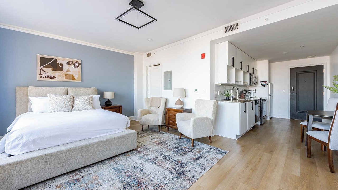 Photo of Bedroom in Financial District