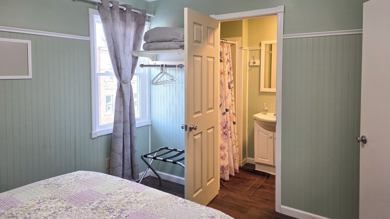 Photo of Bedroom in Nauvoo