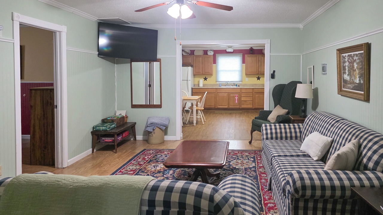 Photo of Livingroom in Nauvoo