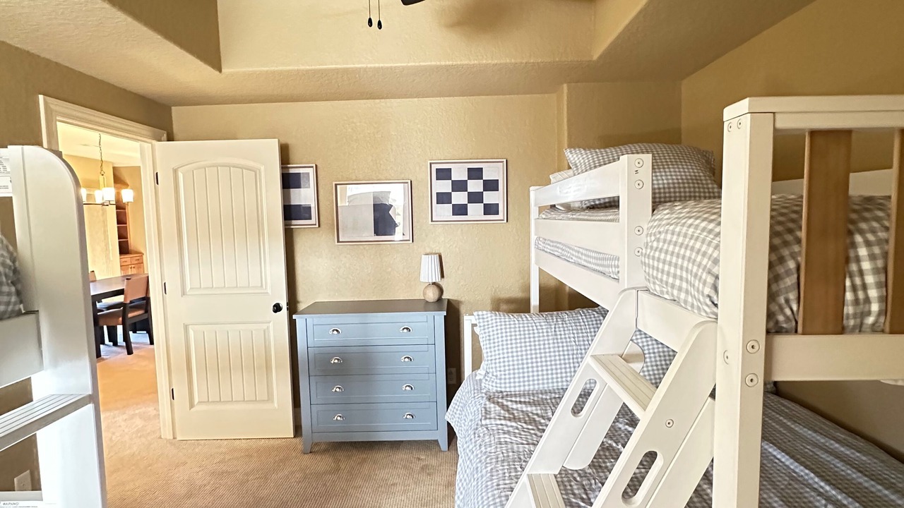 Photo of Bedroom in Camdenton