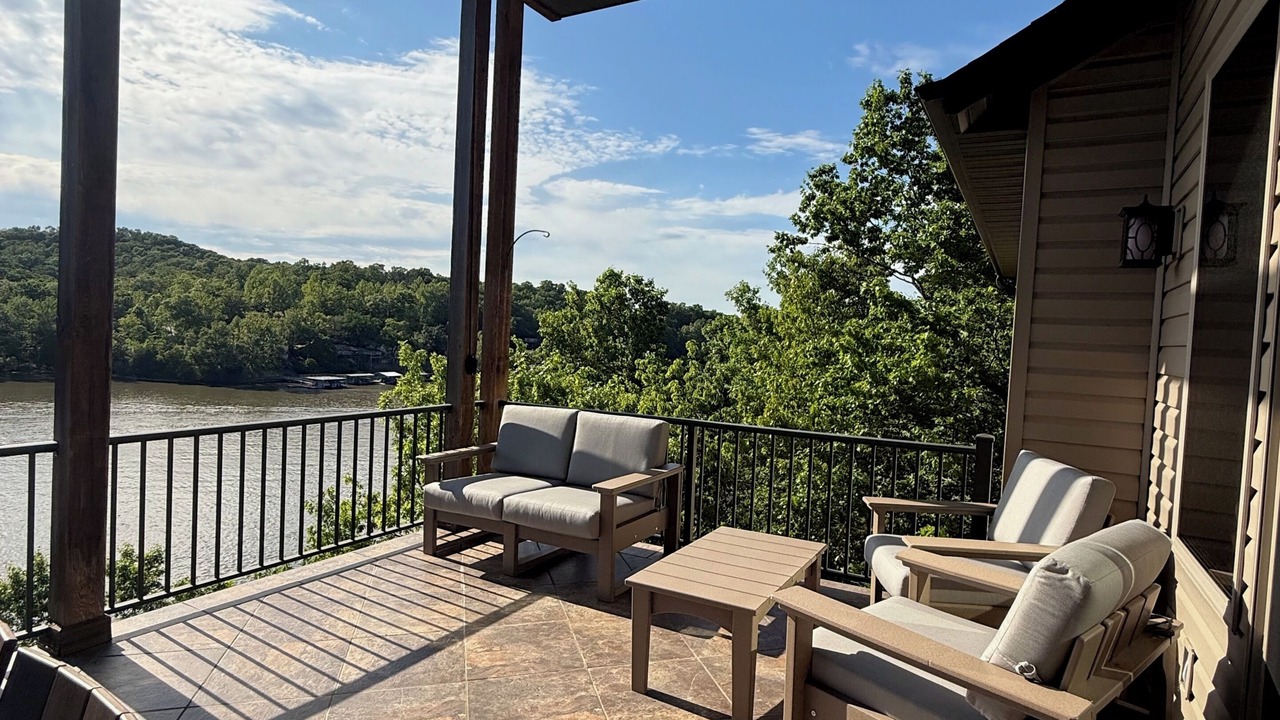 Photo of Patio Balcony in Camdenton