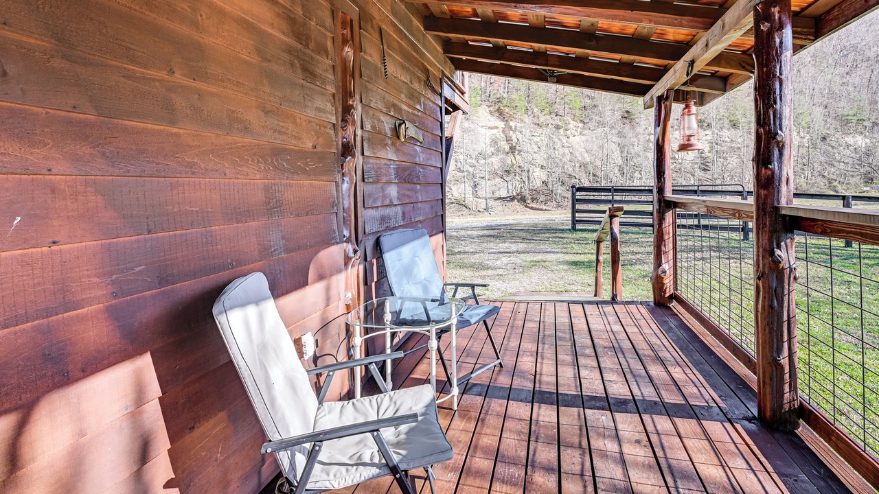 Photo of Patio Balcony in Siler