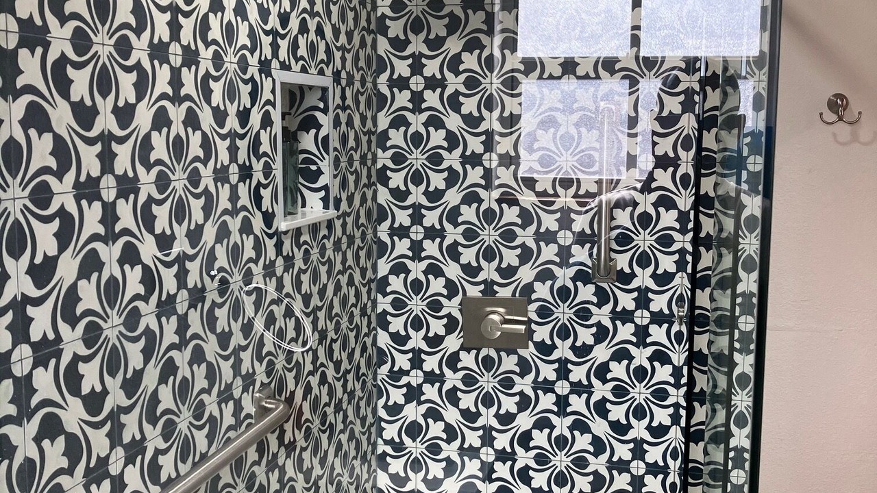 Photo of Bathroom in Cape Caneveral Beach Gardens