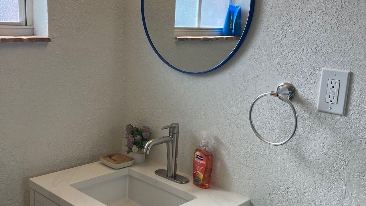 Photo of Bathroom in Cape Caneveral Beach Gardens