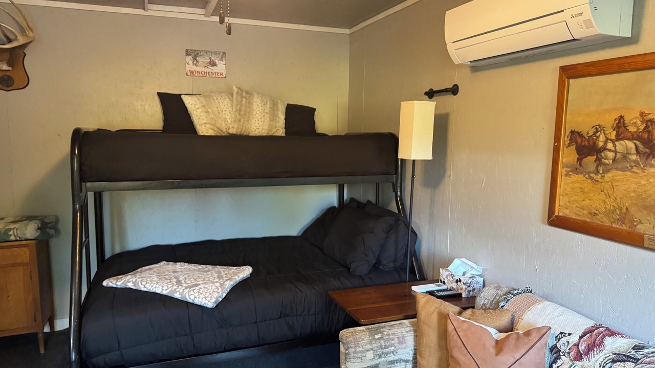 Photo of Bedroom in Thayer County