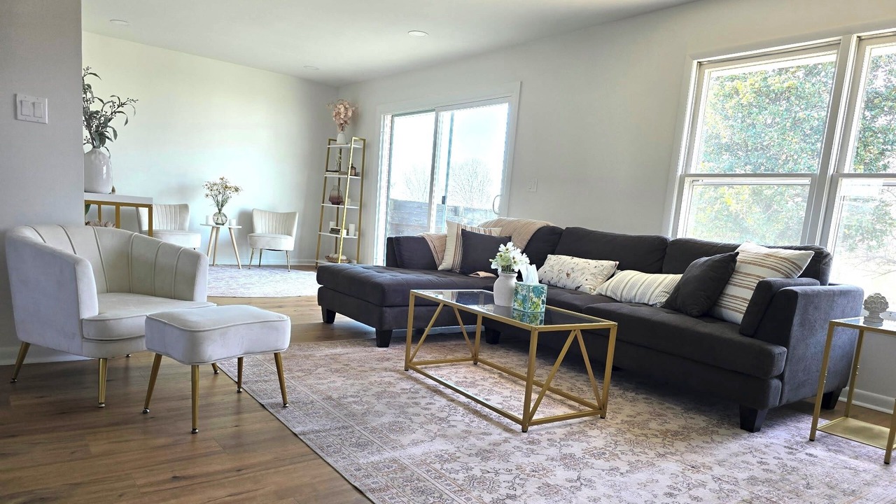 Photo of Livingroom in Lawrenceburg