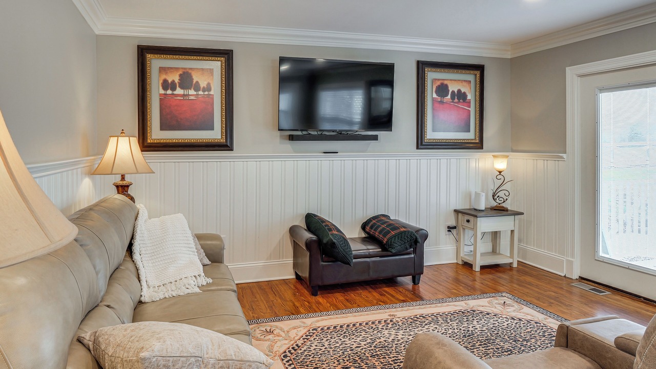 Photo of Livingroom in Lewisburg