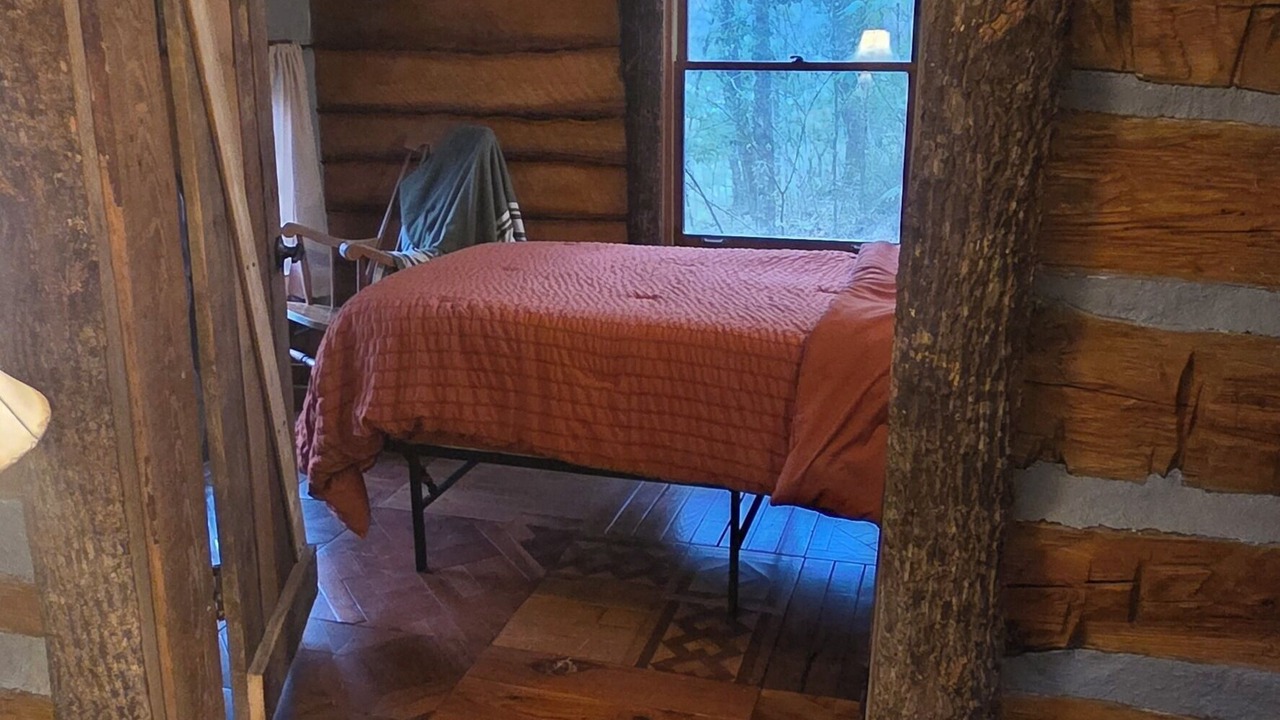 Photo of Bedroom in Knoxville