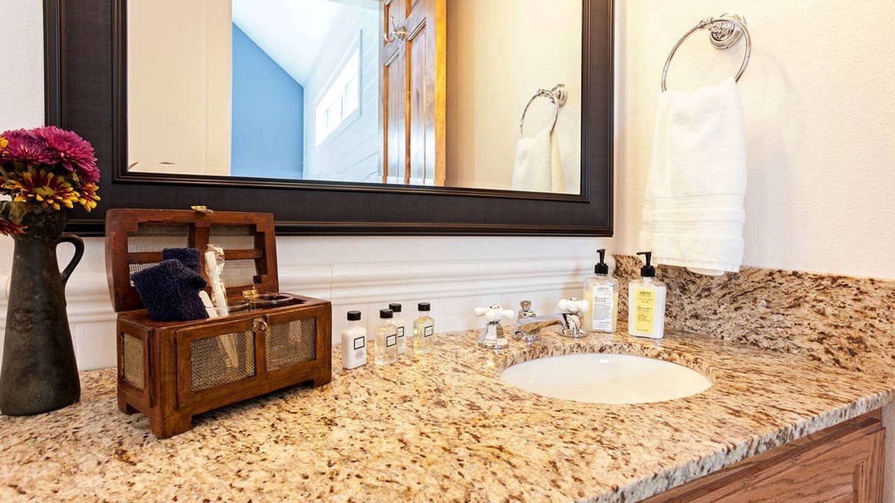 Photo of Bathroom in Royse City