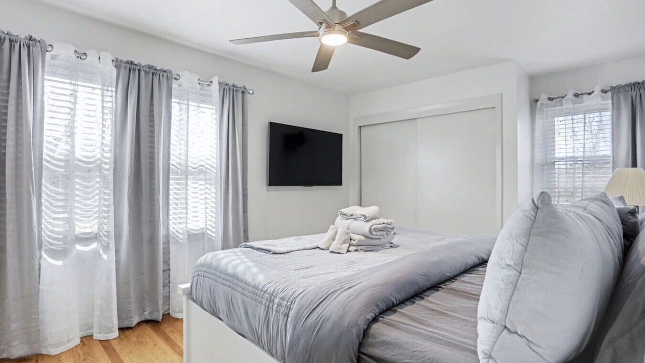 Photo of Bedroom in Overland Park