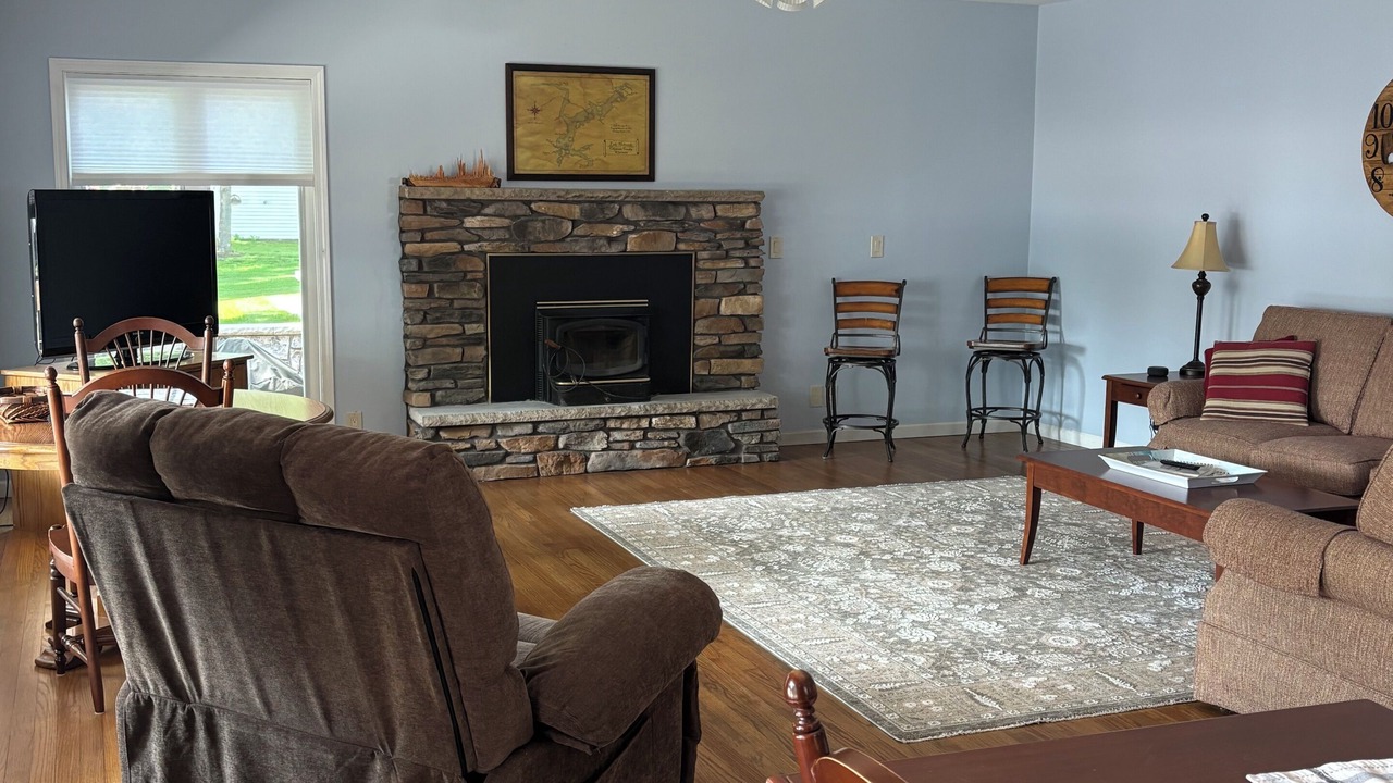 Photo of Livingroom in Holcombe