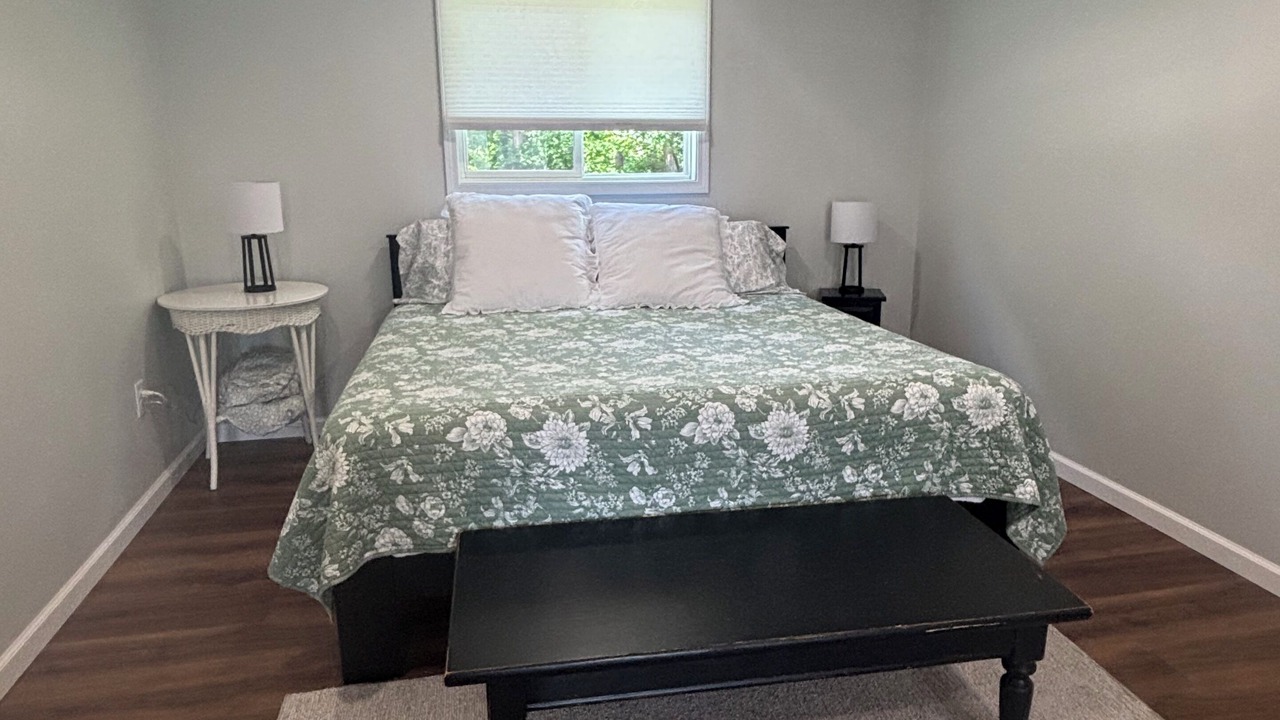Photo of Bedroom in Holcombe