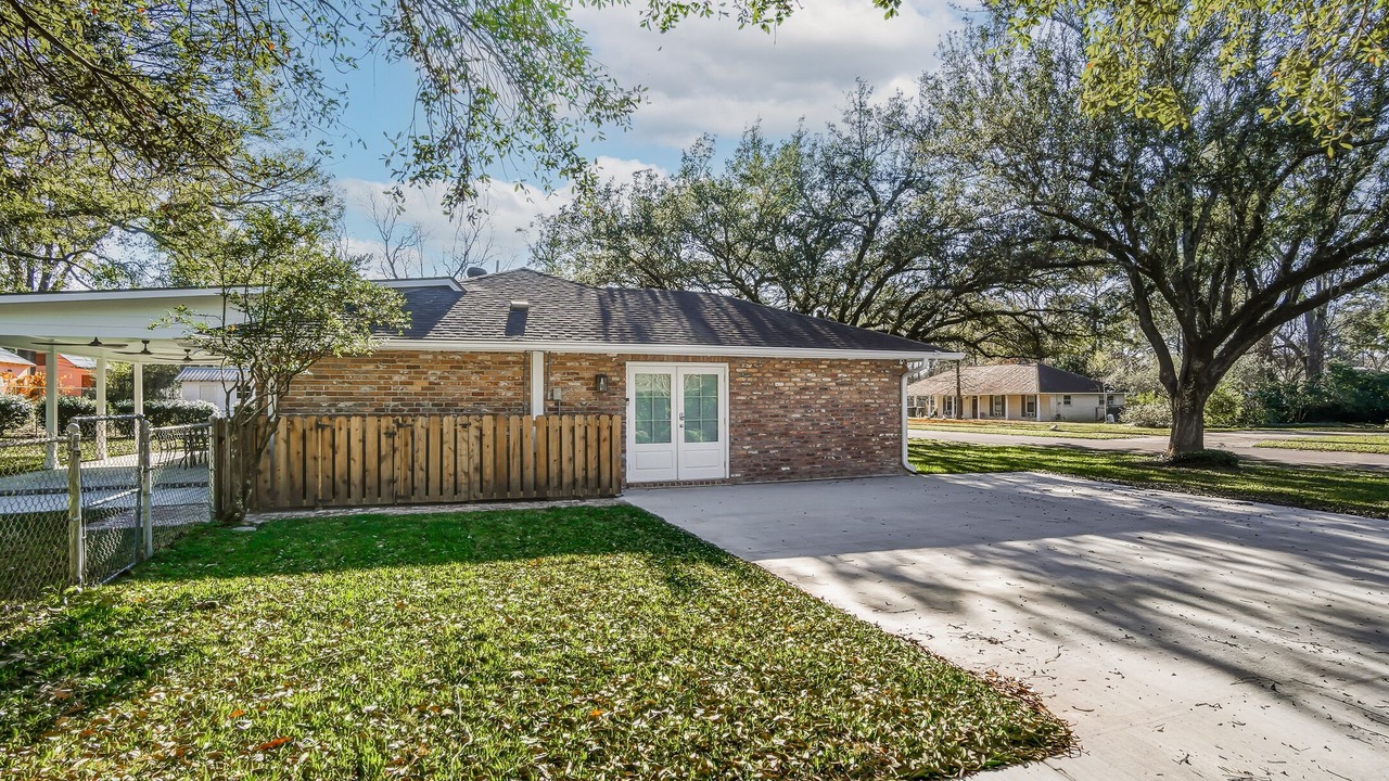Photo of Outdoor in Highlands - Perkins