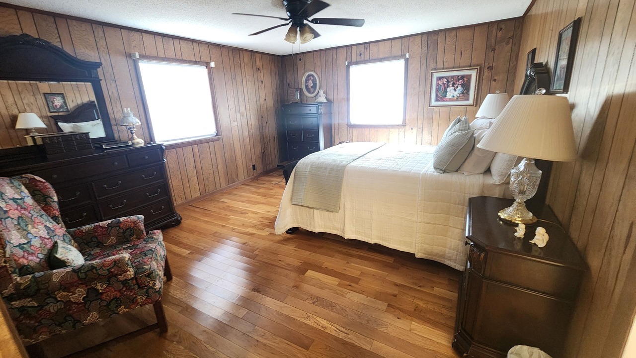 Photo of Bedroom in McEwen