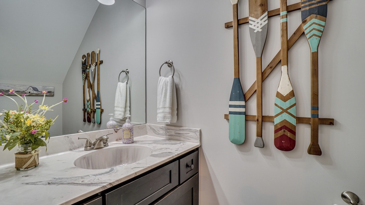 Photo of Bathroom in White Bluff
