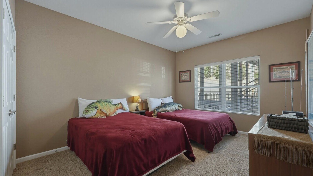 Photo of Bedroom in Camdenton