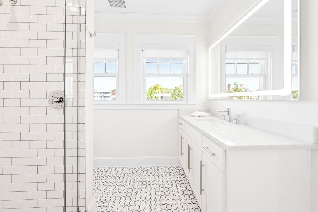 Photo of Bathroom in Central Hyde Park